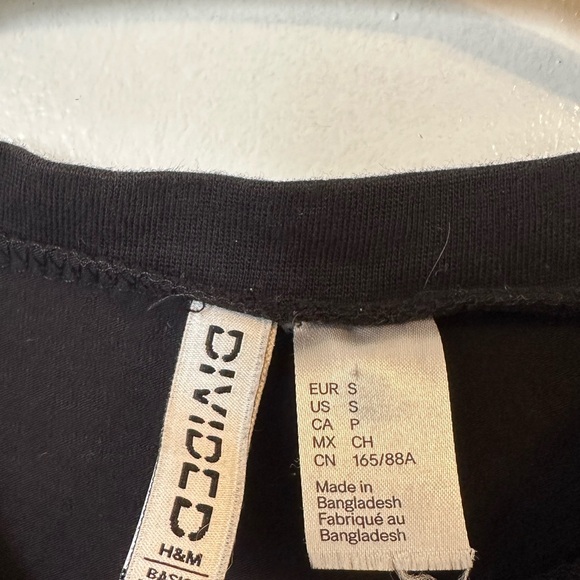 H&M Mockneck Top - Picture 2 of 2